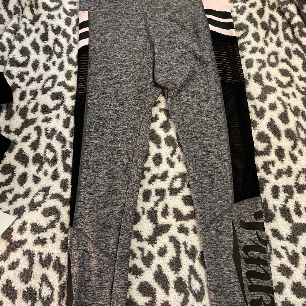 Victoria secret Pink ultimate leggings